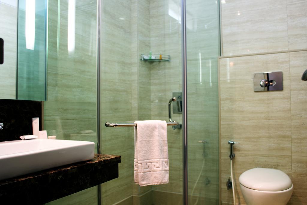 Stately Suites Mg Road Gurgaon Rum bild